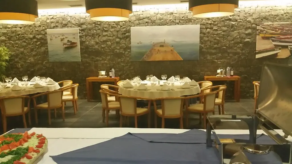 Boutique Hotel Pescador Praia 4*,