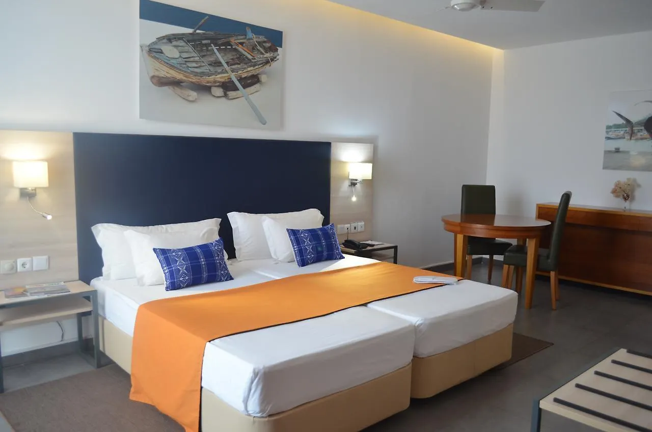 Boutique Hotel Pescador Praia 4*,